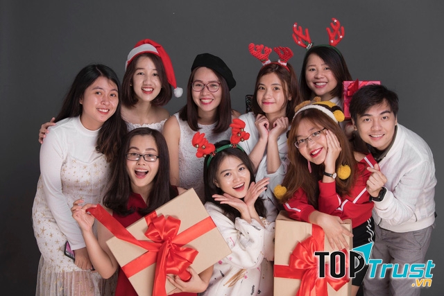 Một dấu ấn lịch sử với cột mốc thời gian gắn bó cùng cạ cứng