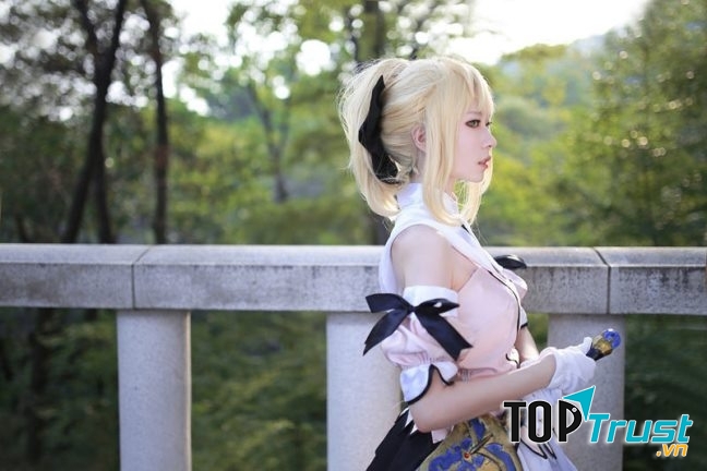 Khi bạn hóa thân thành một nhân vật nào đó có nghĩa là bạn đang cosplay và bạn là một cosplayer