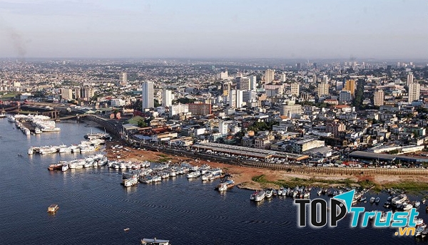 Một trong những thành phố lớn nhất Brazil nằm giữa rừng Amazon