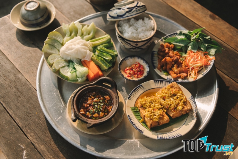 Mountain Retreat Vietnamese Restaurant