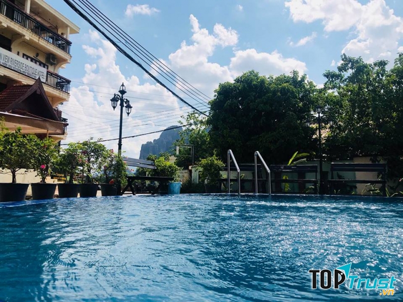 Bể bơi riêng ở khách sạn