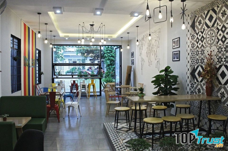 Mr Bi – Coffe & Milk Tea