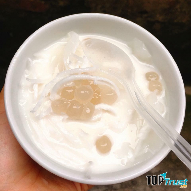 dừa dầm ngon, béo ngậy của MR GOOD TEA