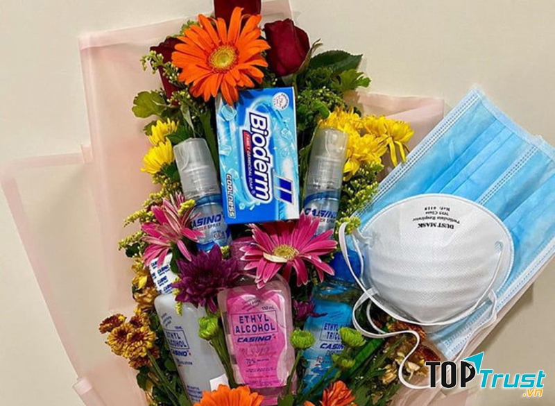 Quà thời covid  (Nguồn: Sưu tầm Internet)