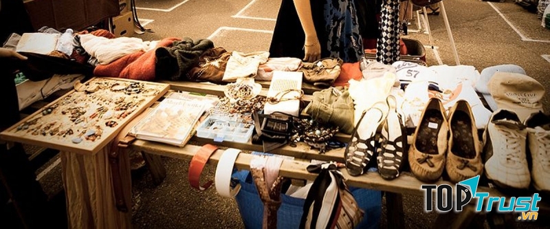 Thị trường đồ cũ những năm gần đây phát triển rất mạnh mẽ và đa dạng cho những ai có nhu cầu mua sắm nhiều nhưng eo hẹp về chi phí