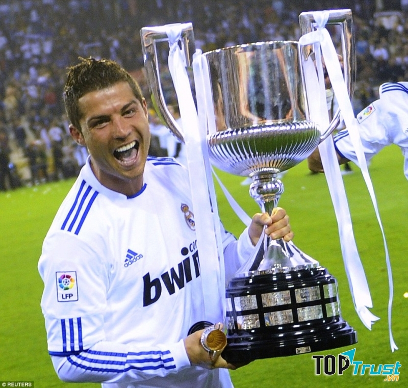 Chiếc cúp vô địch La Liga duy nhất của Ronaldo đã giành được