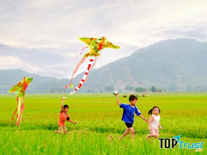 Mùa hè là thời gian vui chơi của những đứa trẻ