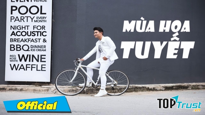 Mùa hoa tuyết