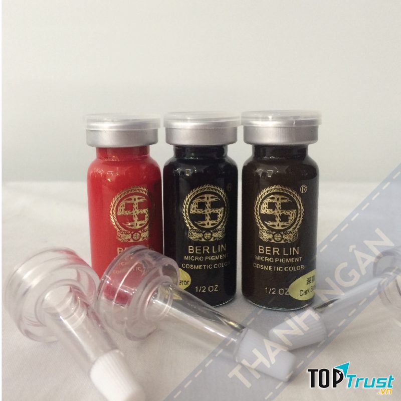 Mực Berlin lên màu môi và mày chuẩn, an toàn và đẹp tự nhiên, phù hợp với mọi loại da và cơ địa nhiều người