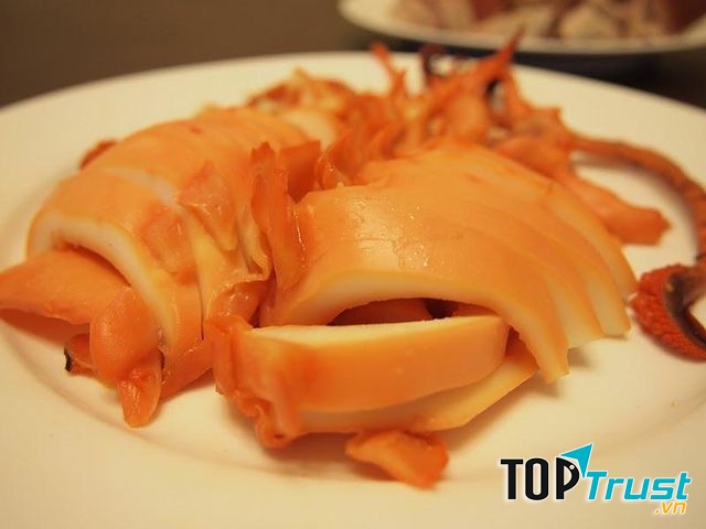 Món mực được chế biến sạch sẽ có thể ăn ngay