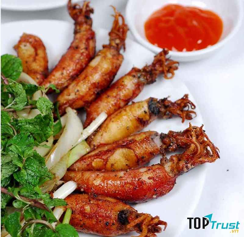 Mực ống Cô Tô
