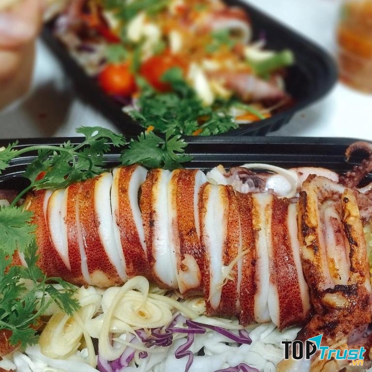 Mực xiên nướng kiểu Thái