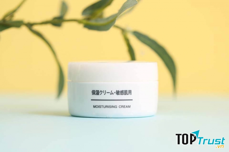 Không chỉ dưỡng ẩm Muji Moisturising Cream còn có tác dụng làm trắng sáng da hiệu quả