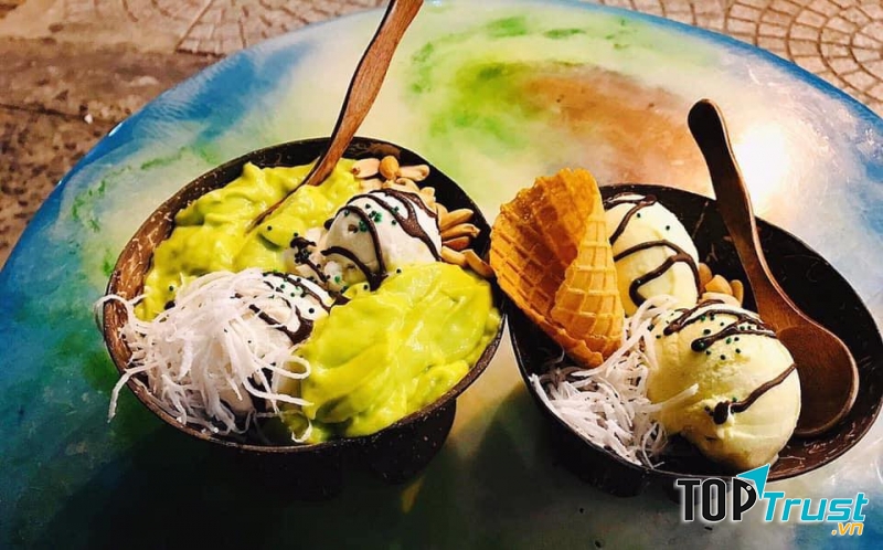 MUM Cafe Ice - Cream