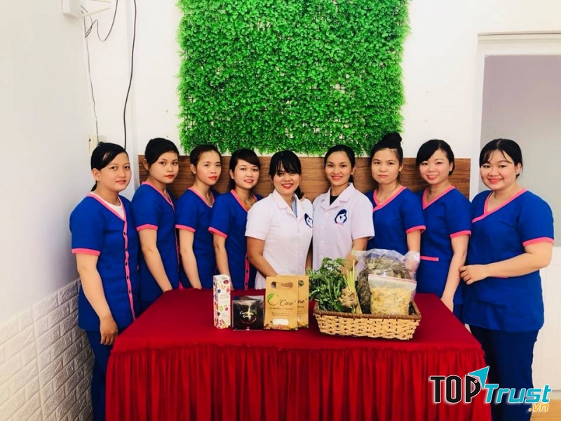 Chuyên viên 100% là Y tá điều dưỡng được đào tạo chuyên sâu về chăm sóc mẹ và bé