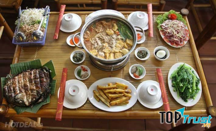 Mường Hoa Quán với những món ăn dân dã đặc sắc từ lâu đã là điểm đến quen thuộc của thực khách sành ăn chốn Hà thành.