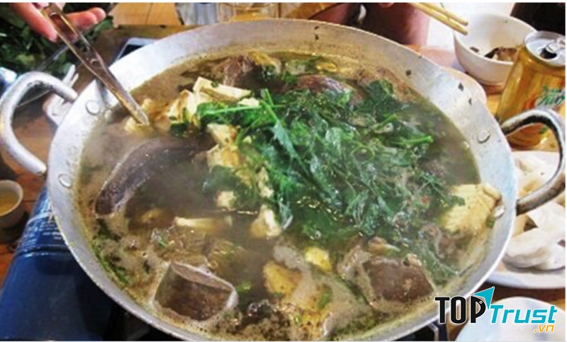 Thắng cố tại Mường Hoa Quán - Linh Đàm