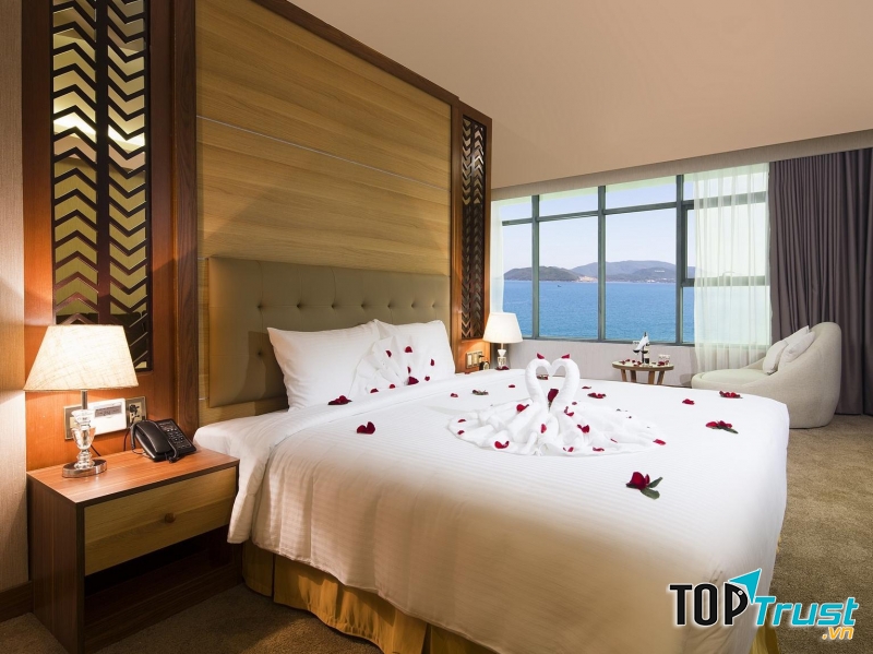 Khách sạn đầy đủ tiện nghi