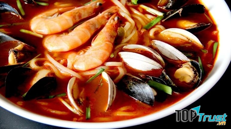 Mỳ hải sản cay