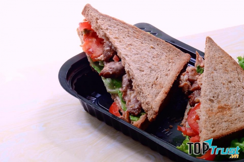 Sandwich lúa mì đen