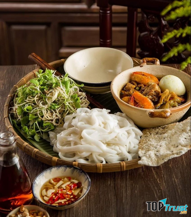 Mỳ Quảng Bà Mua