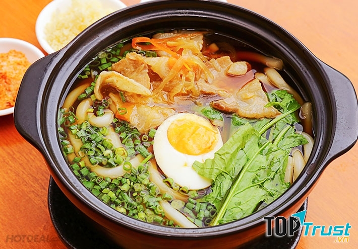 Mỳ udon Hàn Quốc .