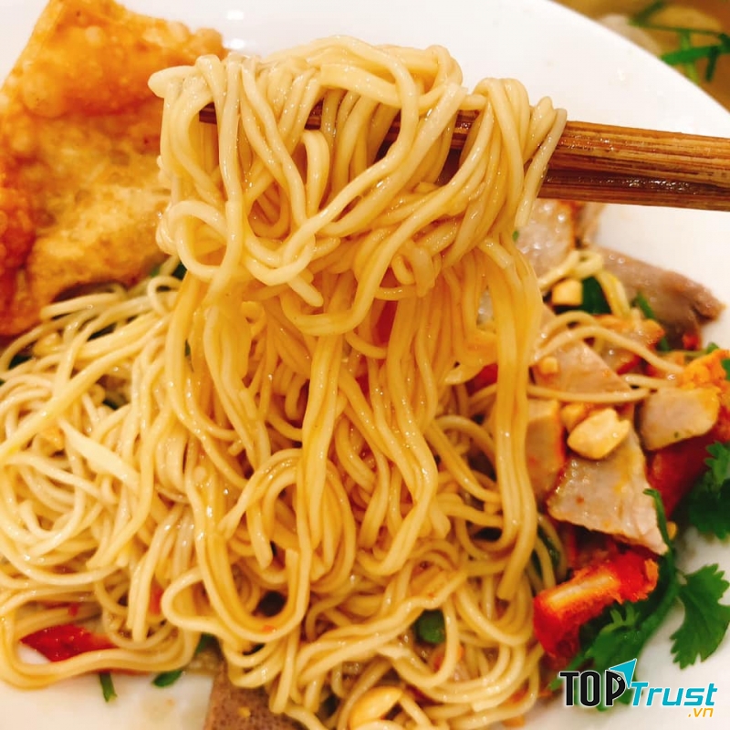 Mì vằn thắn 111 phố 83 Quỳnh Mai Hai Bà Trưng