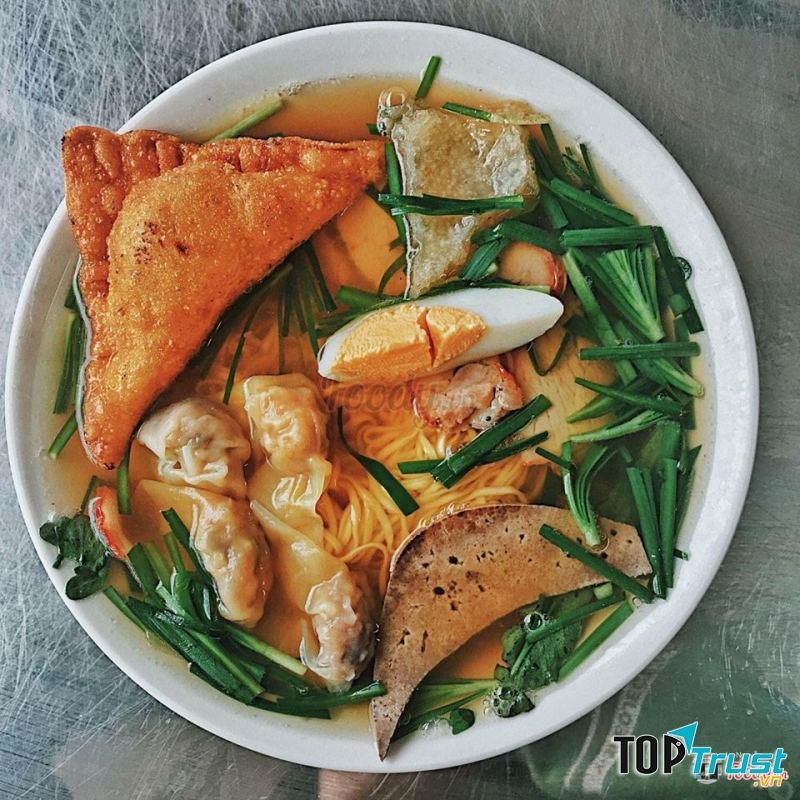 Mì vằn thắn Phùng Gia