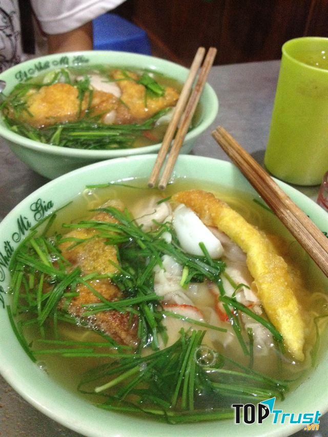 Mỳ Vằn Thắn Tuấn Tầu