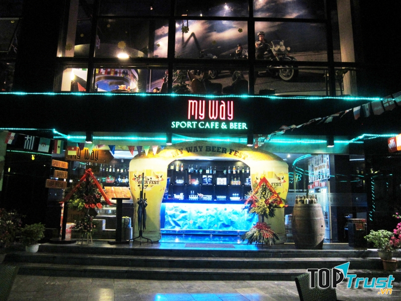 Lối vào quán My Way Sport & Beer