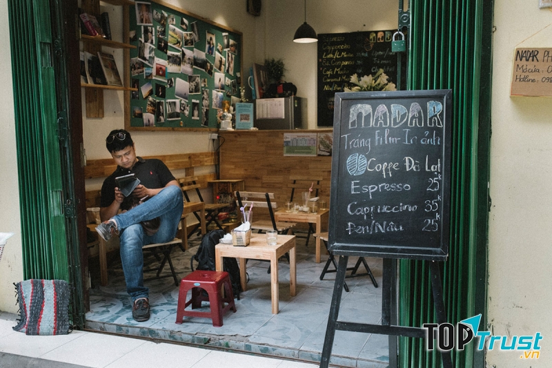 Quán có thiết kế đẹp và thông thoáng