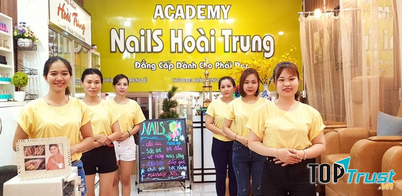 Nail Hoài Trung