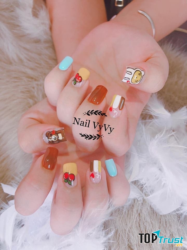 Nail VyVy