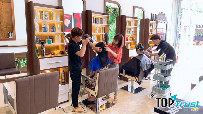 Nam Phan Salon