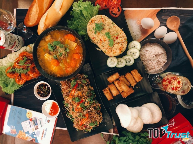 Namas Seafood Restaurant & Bar