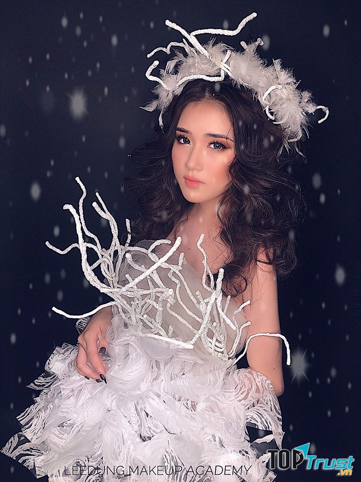 Đội ngũ nhiếp ảnh tại NamDoo nhiệt tình nhất quả đất, và đã có nhiều năm kinh nghiệm trong nghề