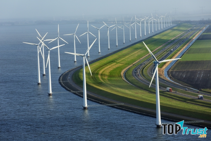 Năng lượng gió hay năng lương mặt trời đều là những nguồn năng lượng tiềm năng trong tương lai