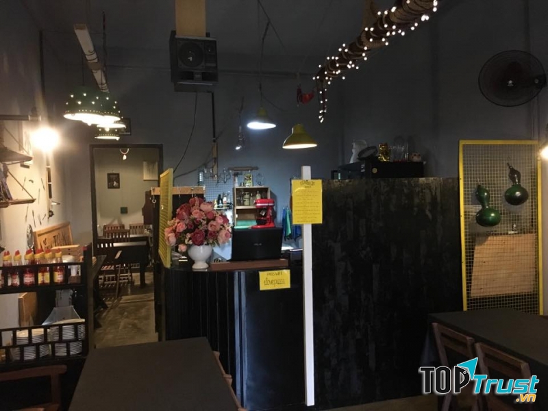 Nắng Thảo Mộc Pizza