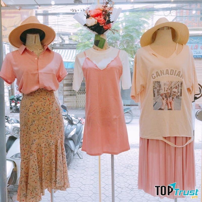 Đây chính là những bộ đồ không thể thiếu cho những nàng công chúa điệu đà mà cá tính