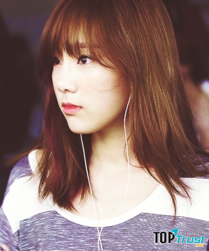 Taeyeon - Gam màu nâu hạt dẻ