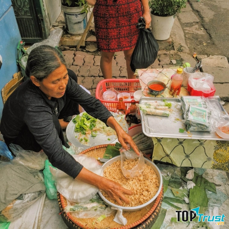 Nem cuốn Nguyễn Như Đổ