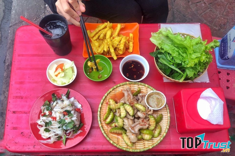 Vài món tại Nem Hĩn