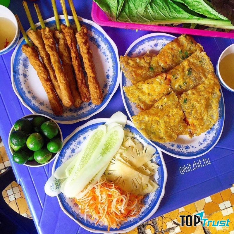 Bánh xèo, nem lụi cô Hai