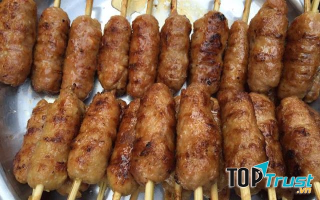 Nem nướng Bà Sáu