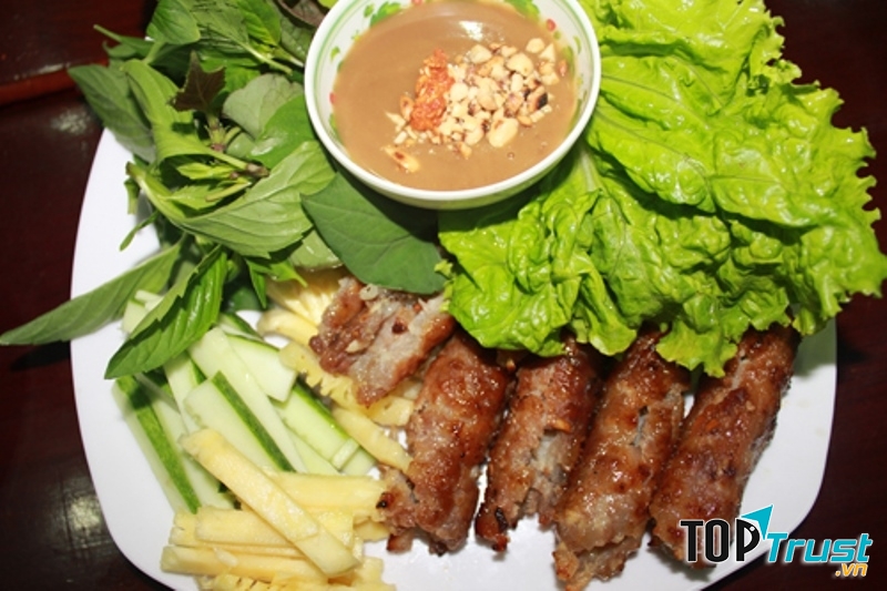 Nem nướng Đà Lạt Cô Út