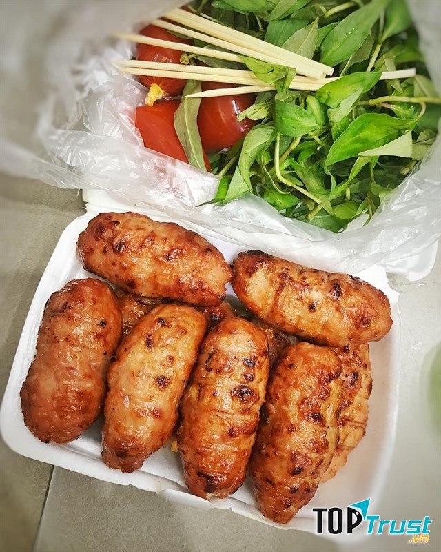 Nem nướng Hoàng Tâm