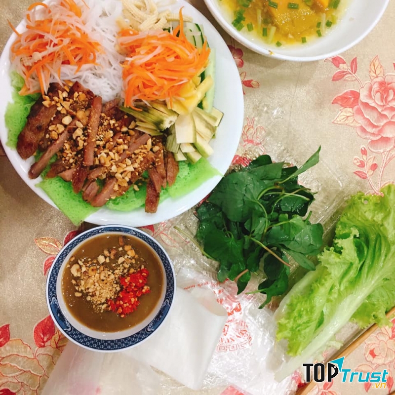 Nem nướng Sáu Sển