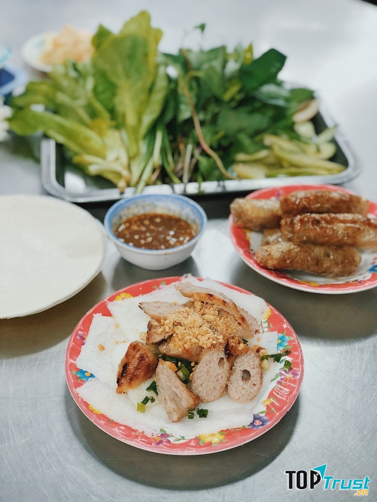 Nem nướng Thanh Vân