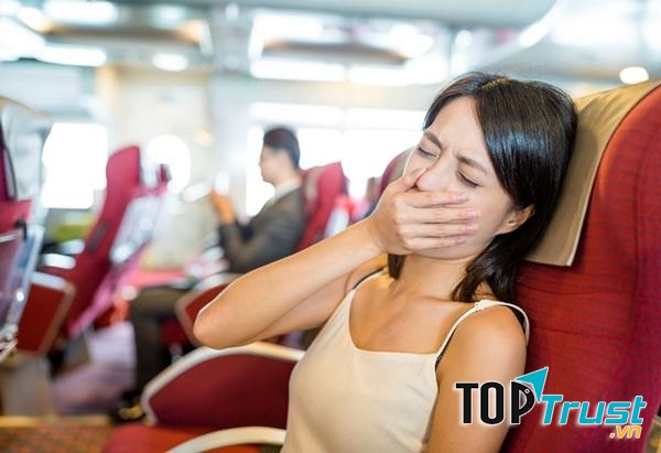 Nên ăn đúng cách khi bị nôn ói