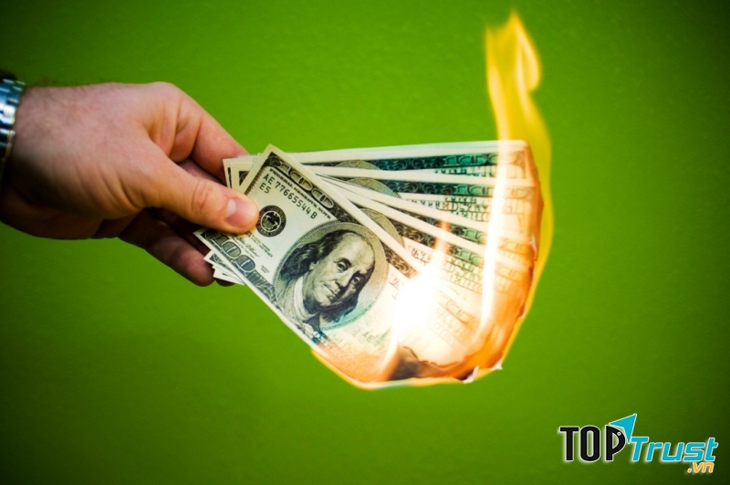 Thanh toán hết nợ nần